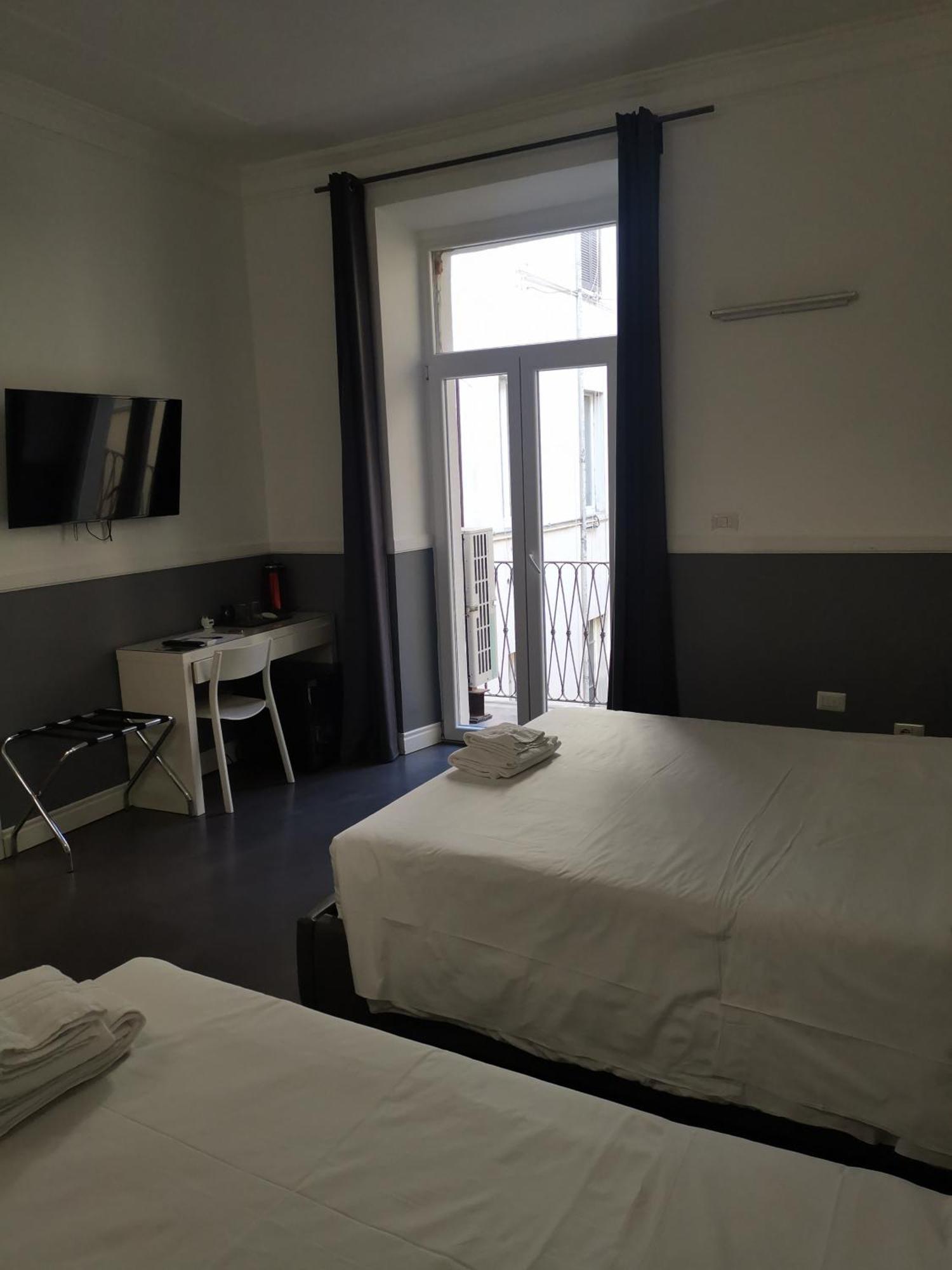 I Love Roma Guest House Buitenkant foto